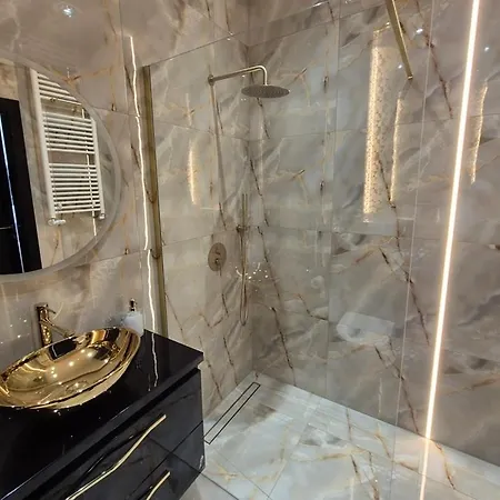 Hanza Tower - Pool And Spa, No 601 Apartment