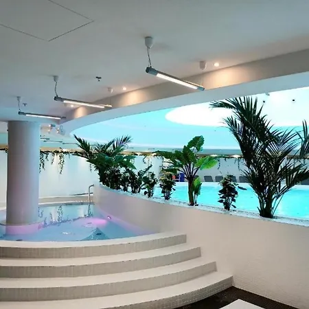 Hanza Tower - Pool And Spa, No 601 * Estetino